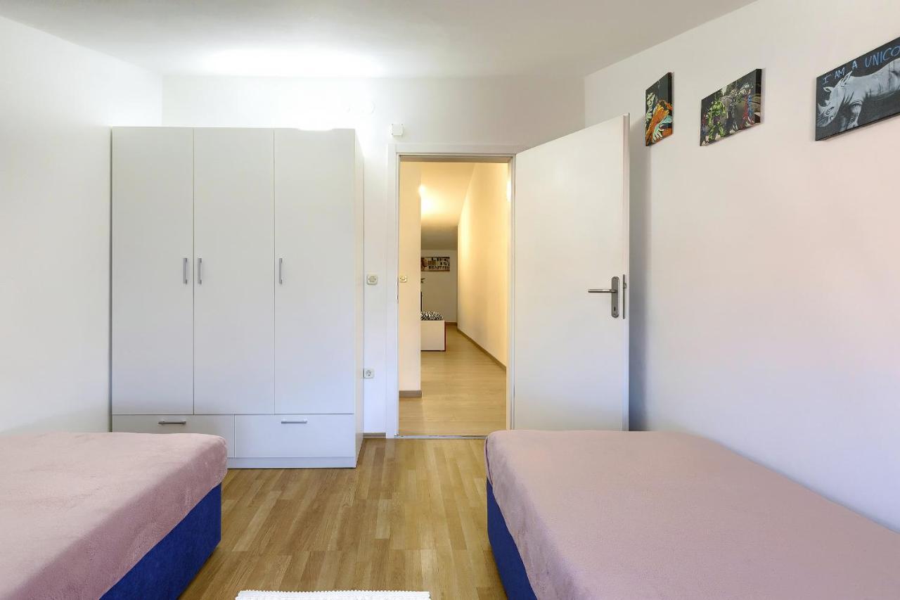 Homestay Пула Екстериор снимка